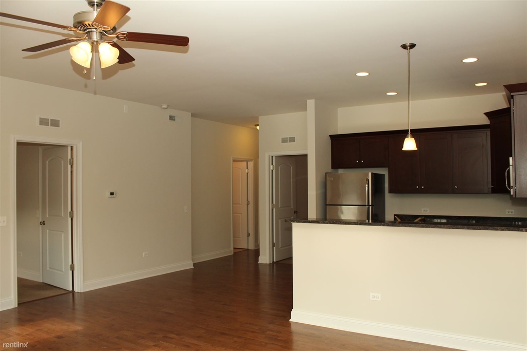 4732 N Austin Ave Unit 305 - Photo 15