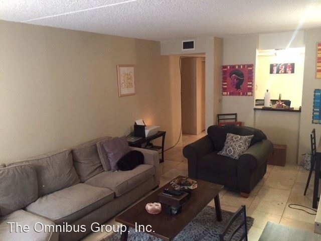 805 29th St #105 - Photo 1