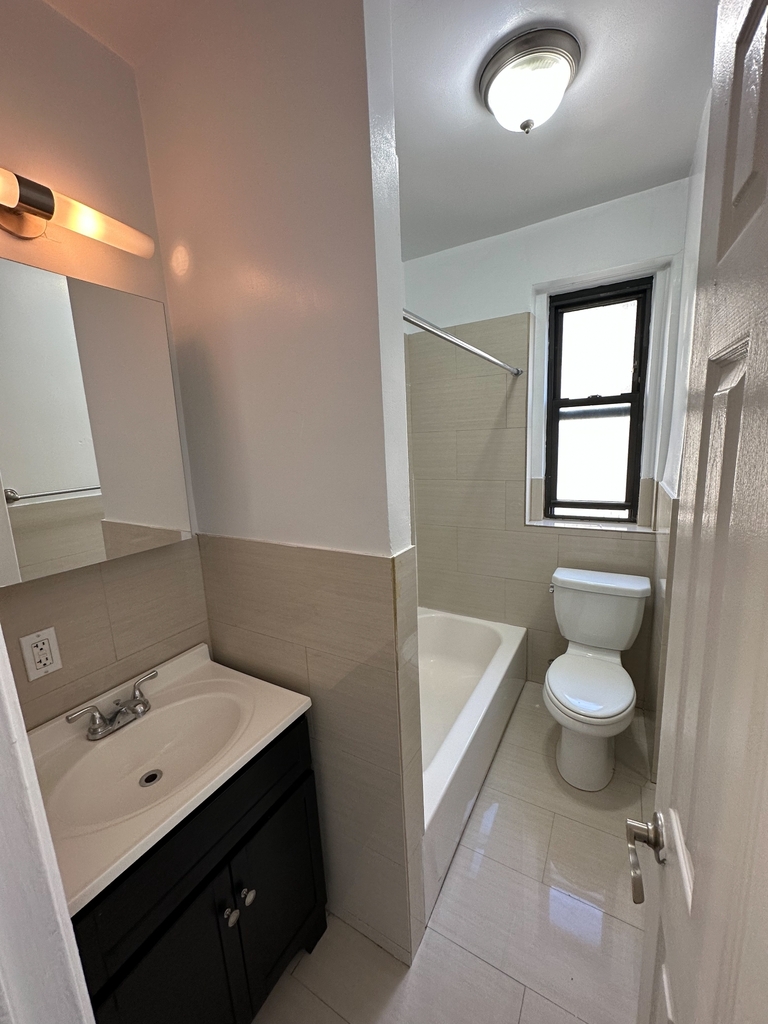 690 Ft Washington Avenue 7D - Photo 8