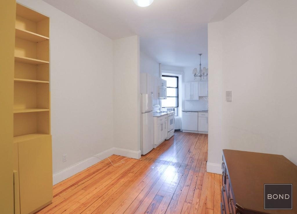 515 East 87th Street - Photo 7