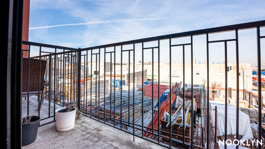269 Meserole Street - Photo 9