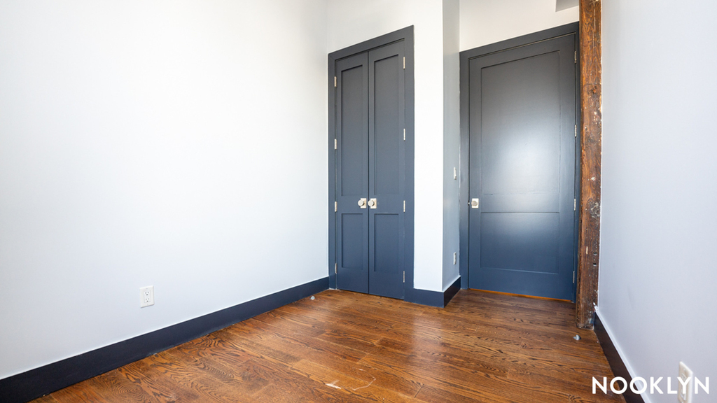 269 Meserole Street - Photo 11