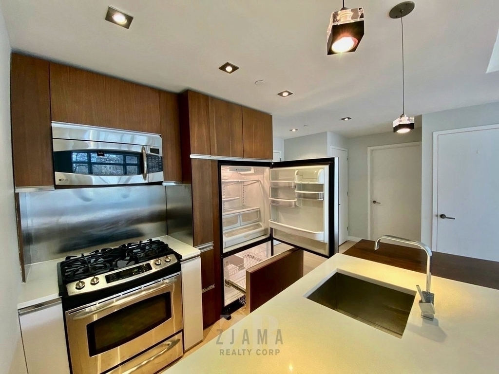 601 Ocean Parkway - Photo 1