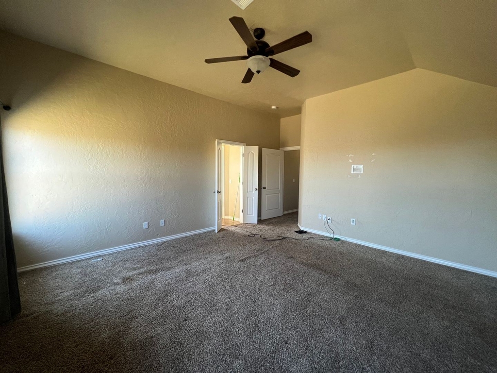 16812 Valderama Way - Photo 13