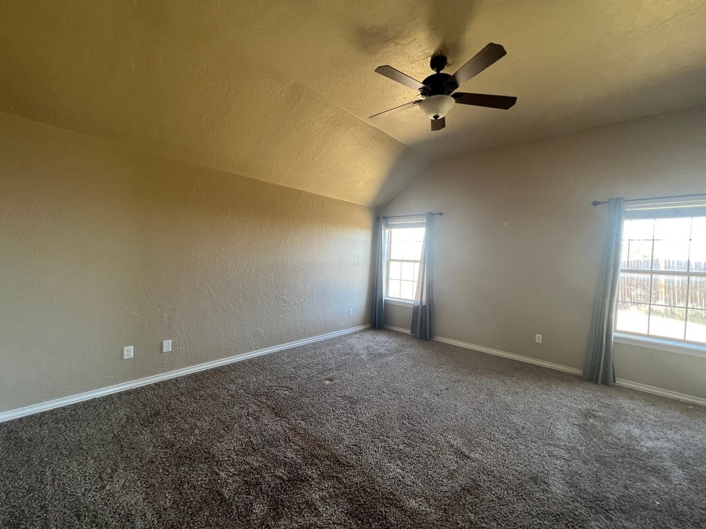 16812 Valderama Way - Photo 15