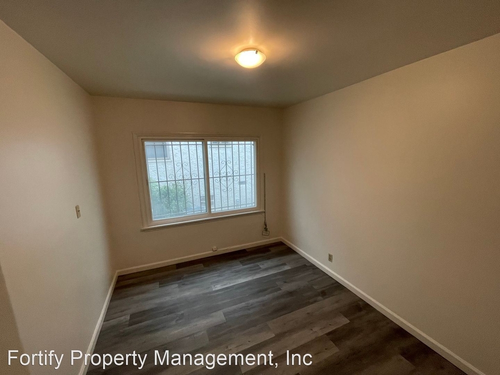 3401 W 84th Place - Photo 12