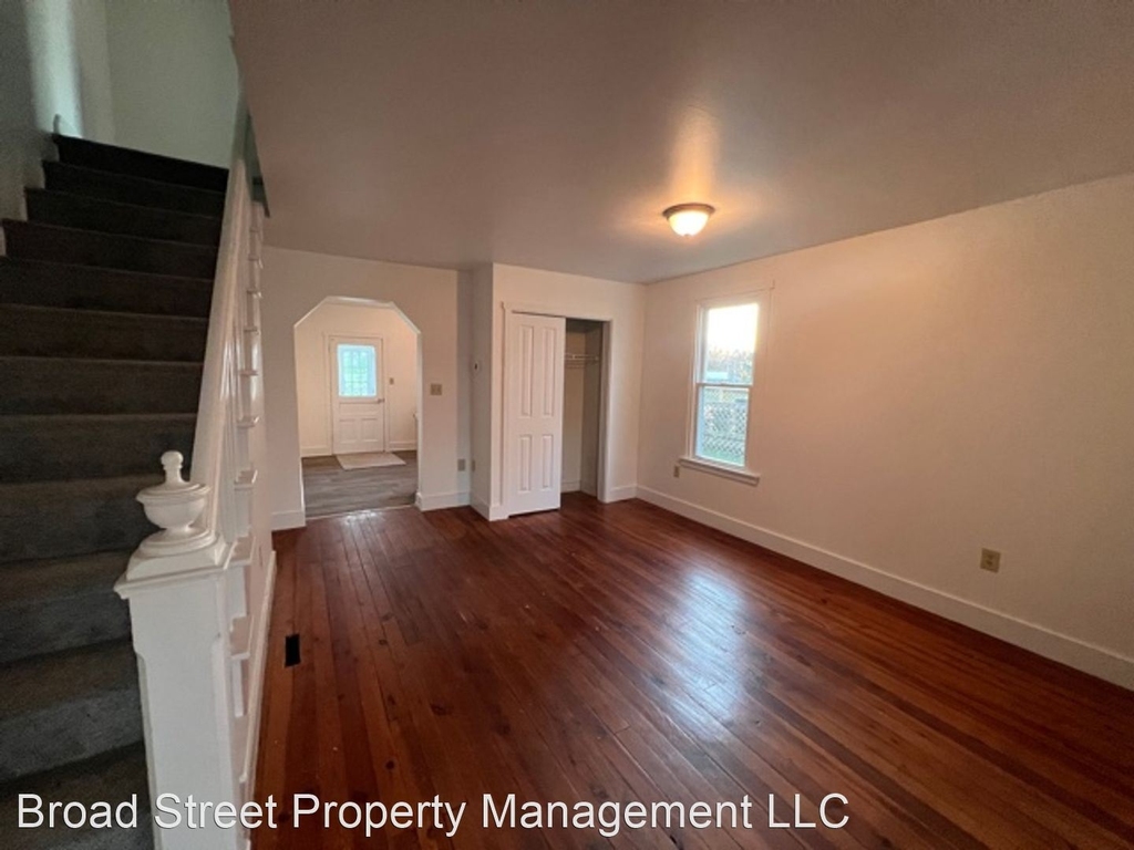 640 E Main Street - Photo 2