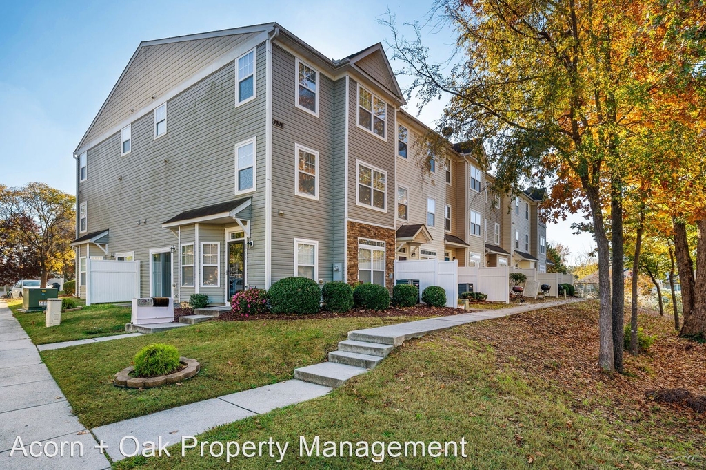 1310 Canyon Rock Ct. Unit 102 - Photo 0