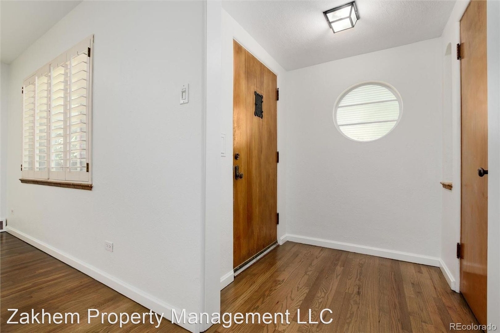 510 Glencoe St. - Photo 1