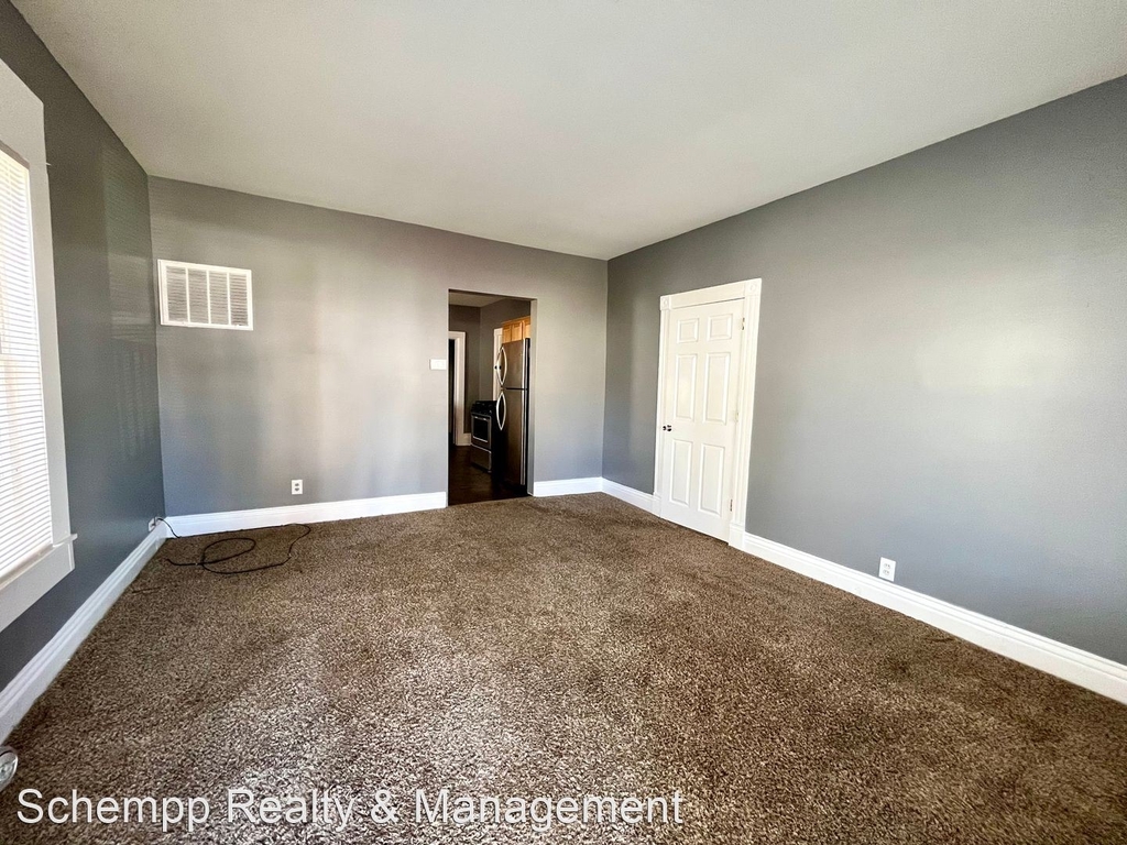 3667 Lentz Avenue - Photo 3