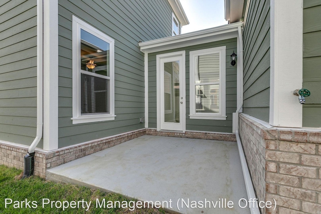 3267 Vinemont Drive - Photo 18