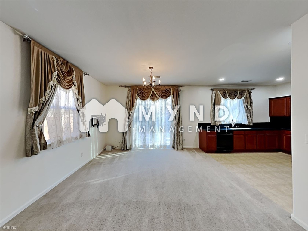 330 Pesaro Way - Photo 15