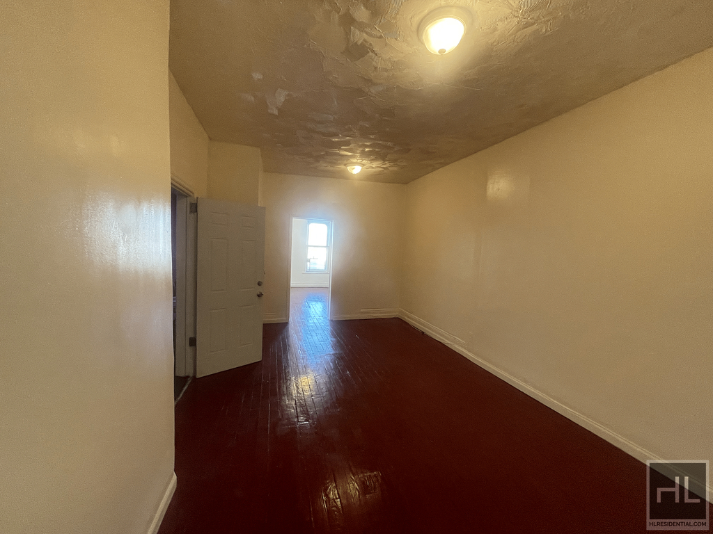 2420 Pitkin Avenue - Photo 1