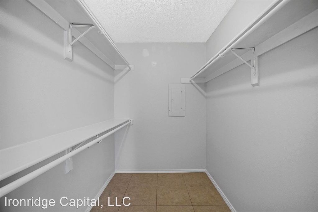 9920 Forest Lane - Photo 19