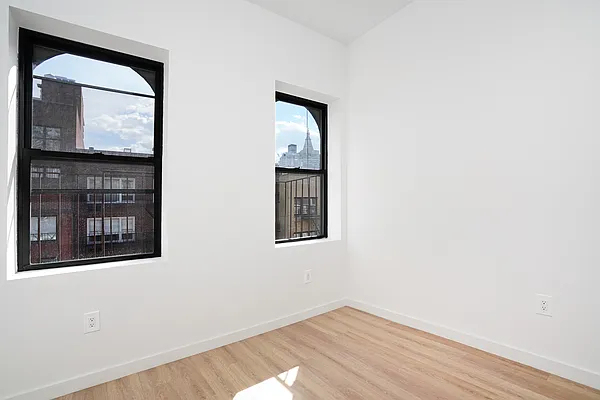 151 East 30th Street - Photo 2