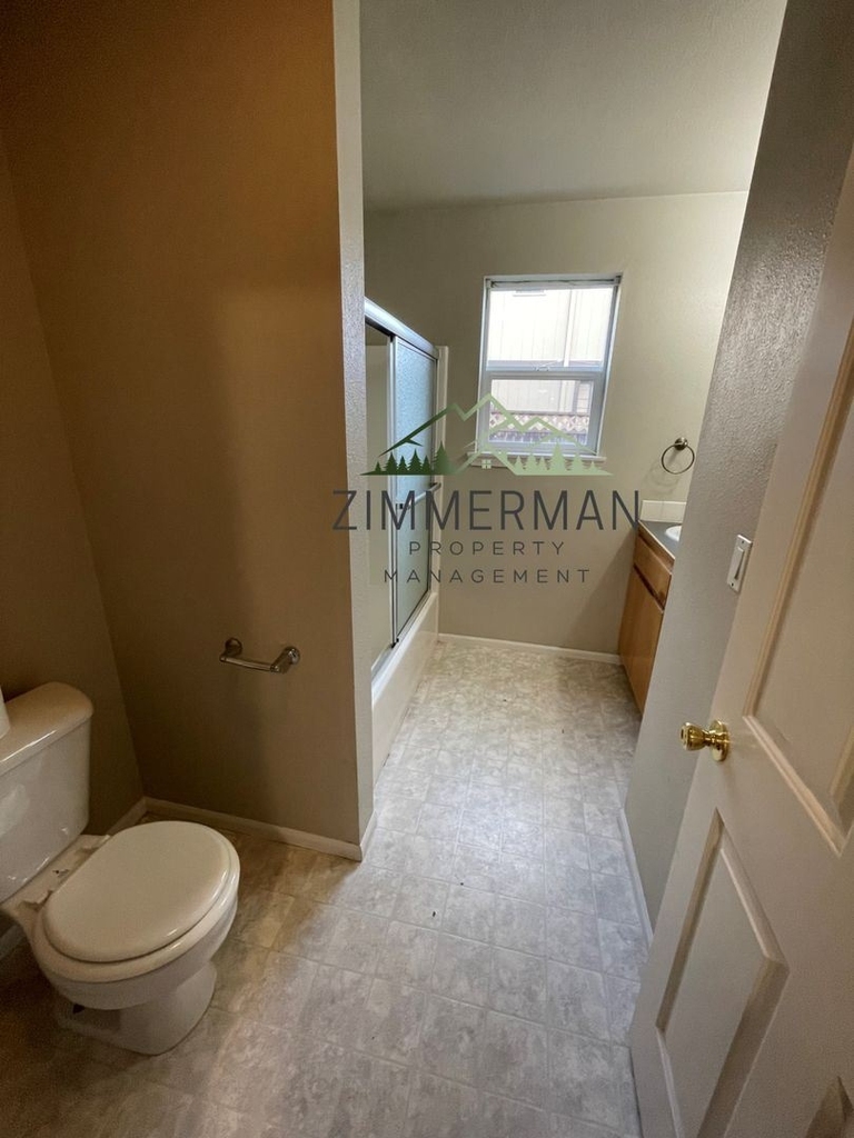 656 S 41 Street - Photo 7