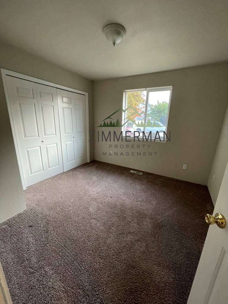 656 S 41 Street - Photo 6