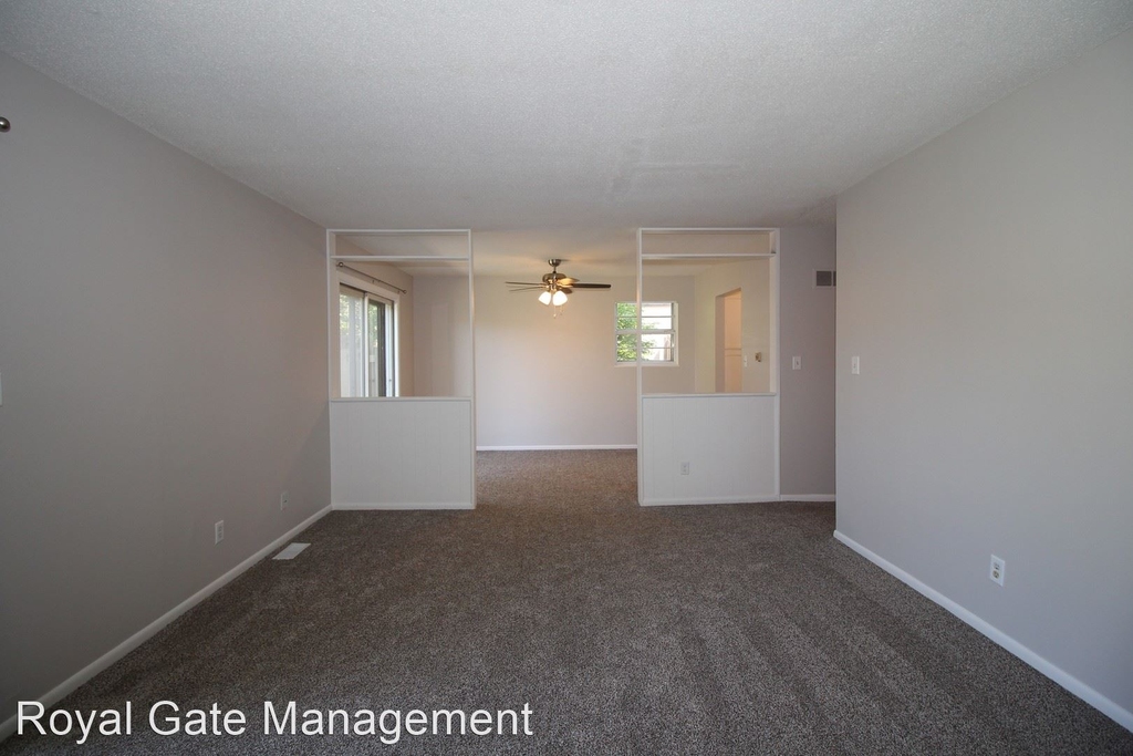 10720 W 88th Terrace - Photo 8