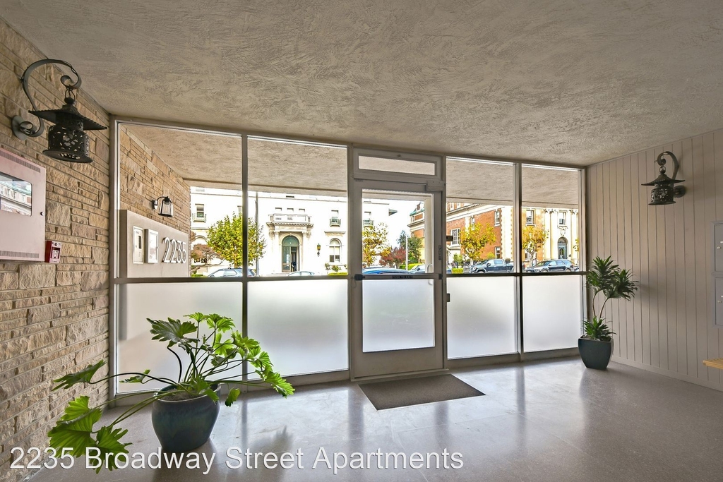 2235 Broadway Street - Photo 16