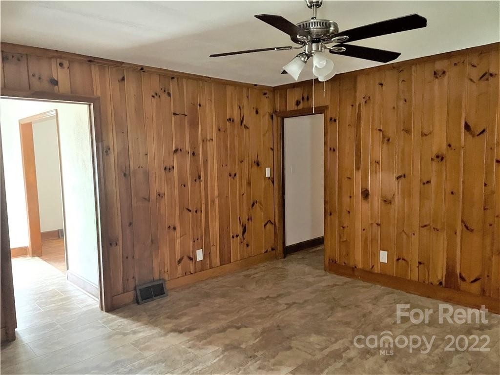 3120 Anne Street - Photo 2