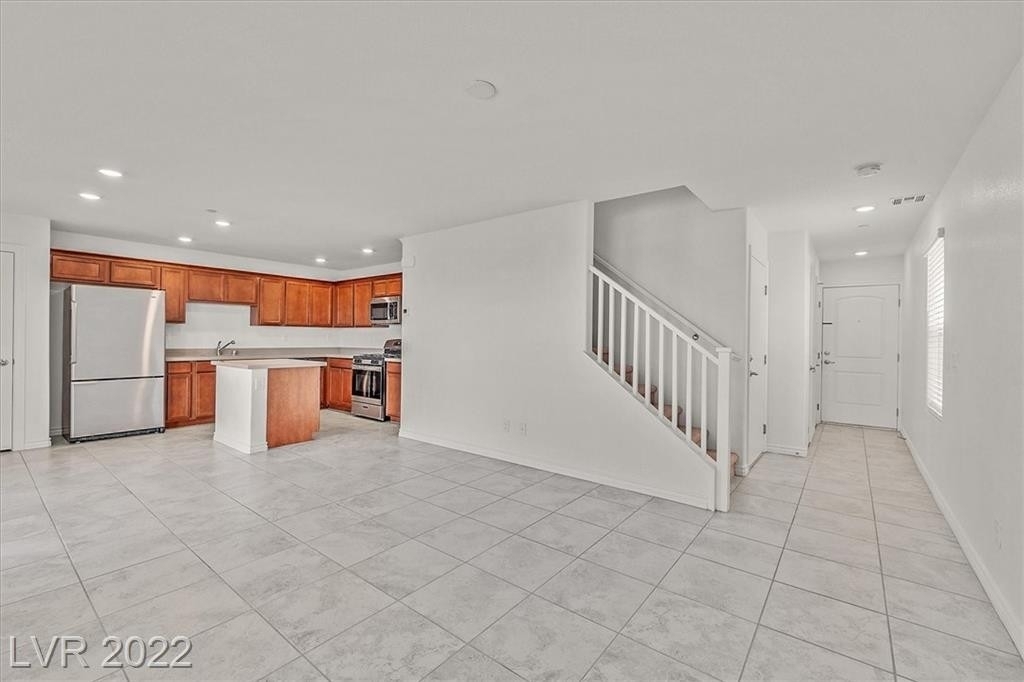 352 Rosefinch Street - Photo 1