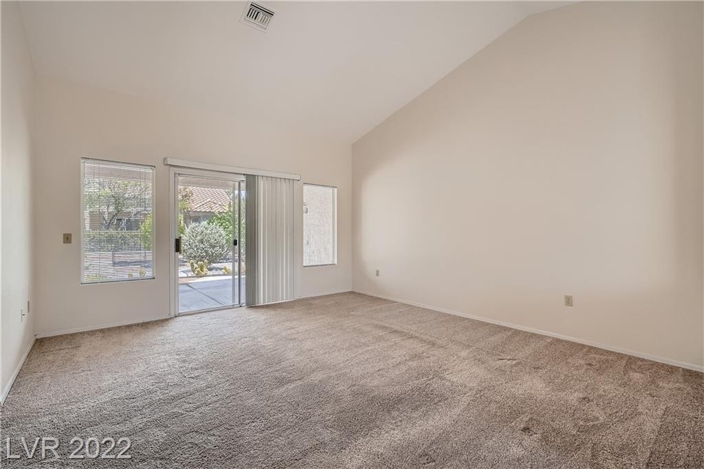 8912 Pennystone Avenue - Photo 4