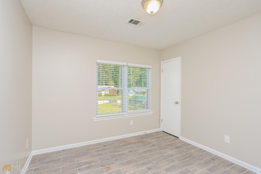 688 Waterview - Photo 11