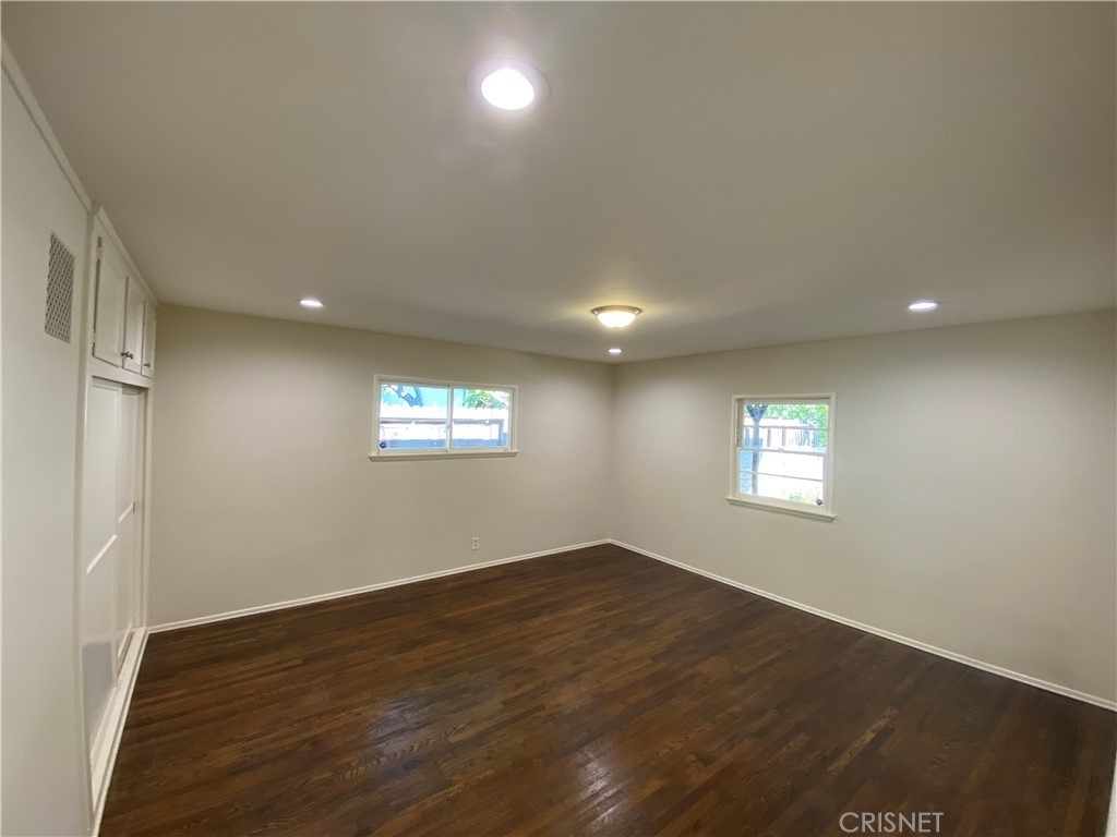 14044 Sylvan Street - Photo 17