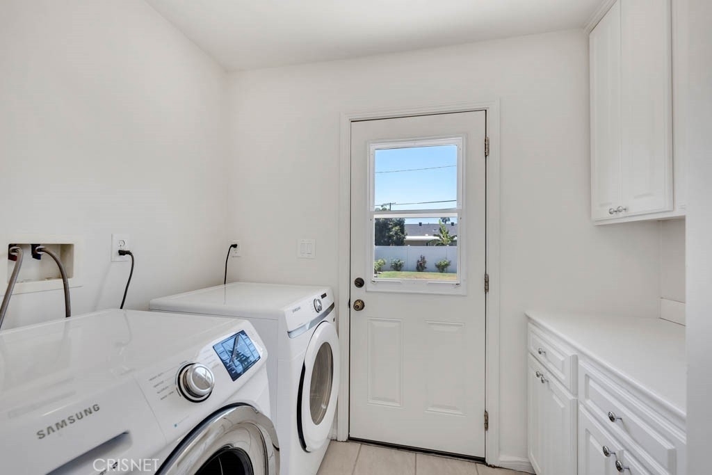 24312 Vanowen Street - Photo 8