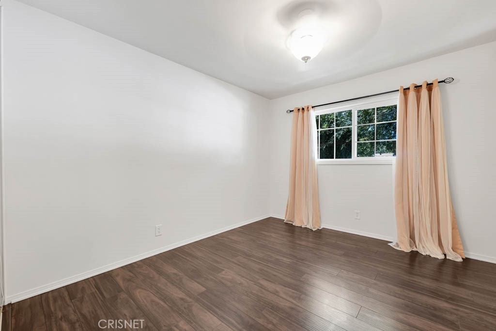 24312 Vanowen Street - Photo 14