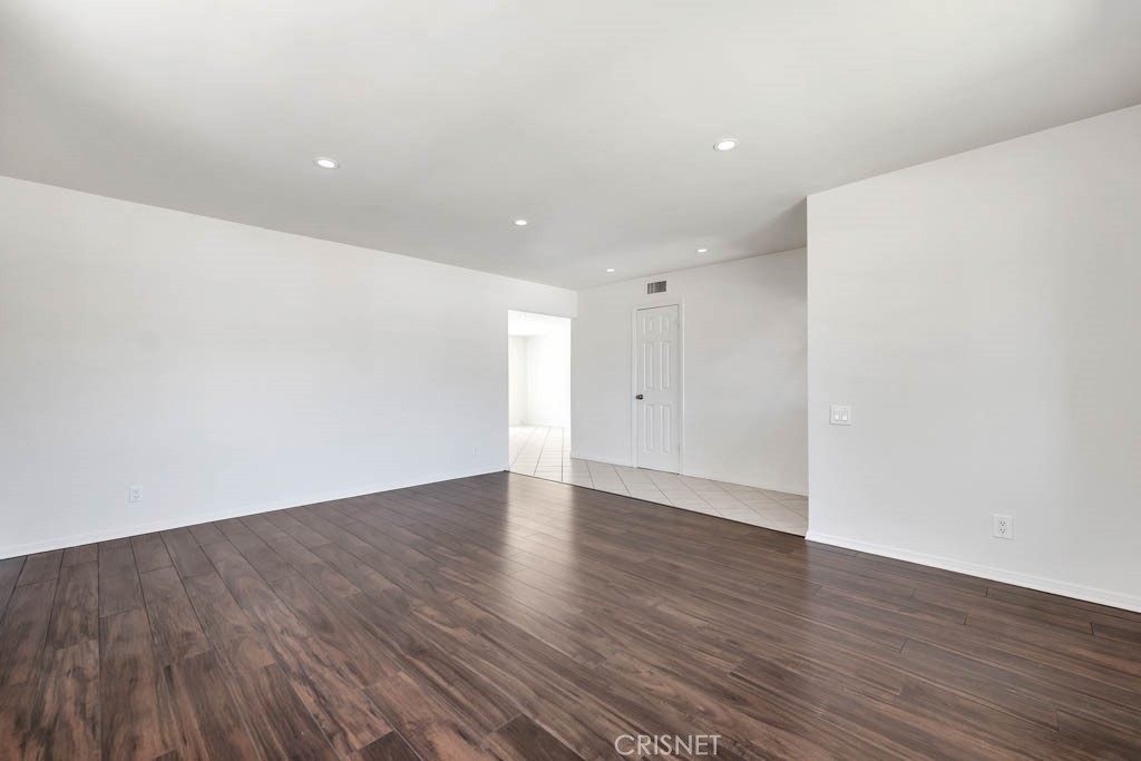 24312 Vanowen Street - Photo 22