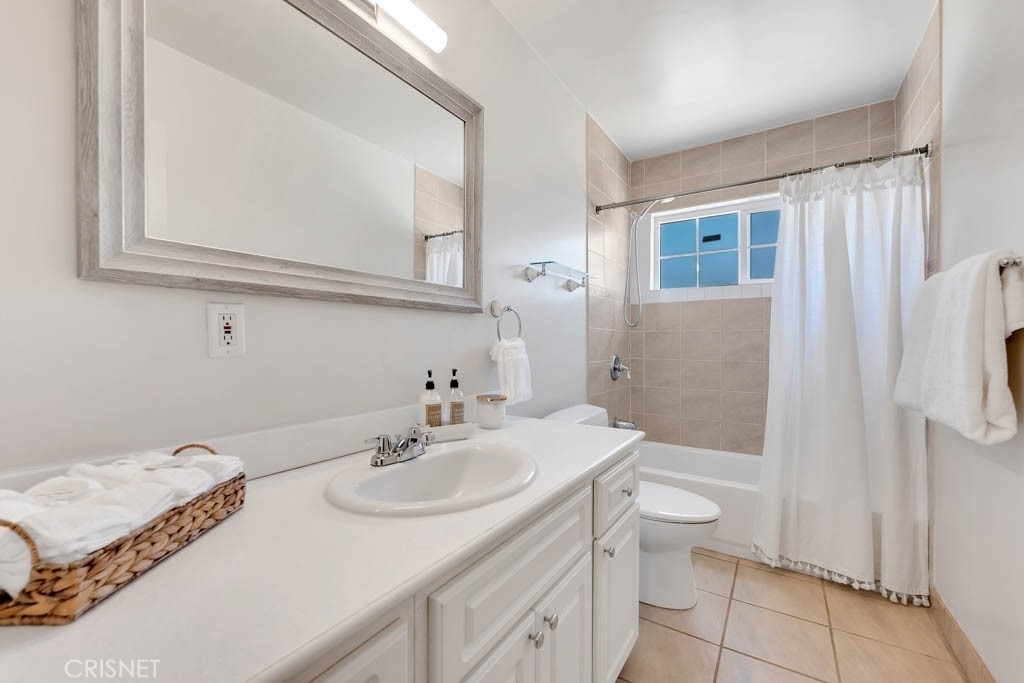 24312 Vanowen Street - Photo 11