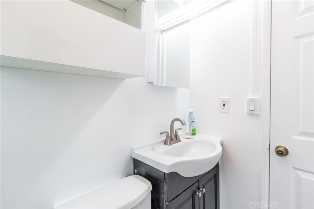 8561 Orion Avenue - Photo 14