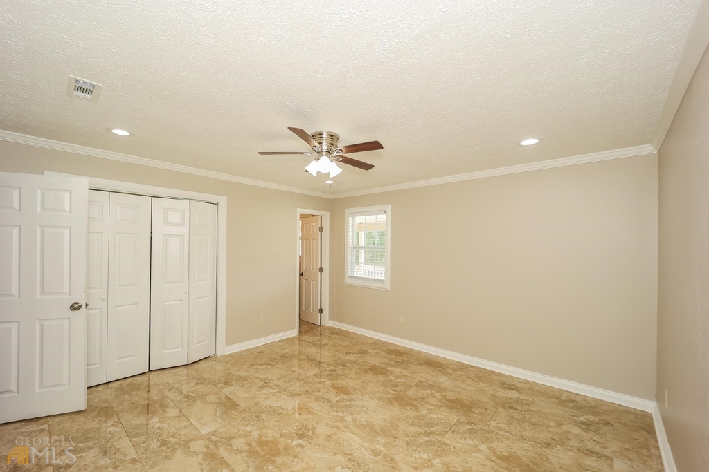 9342 Windward Court - Photo 7