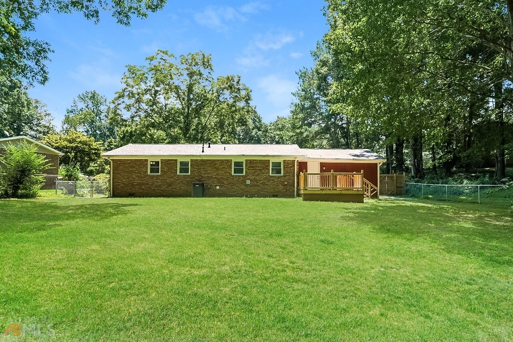 3721 Sweetbriar Circle - Photo 14