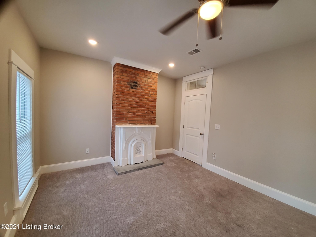 1805 Frankfort Ave - Photo 14