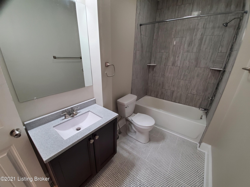 1805 Frankfort Ave - Photo 18