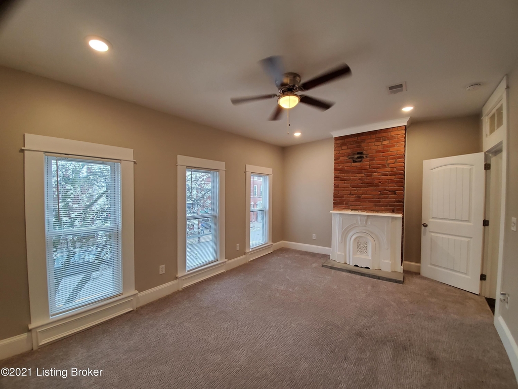 1805 Frankfort Ave - Photo 10