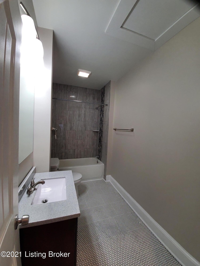 1805 Frankfort Ave - Photo 19