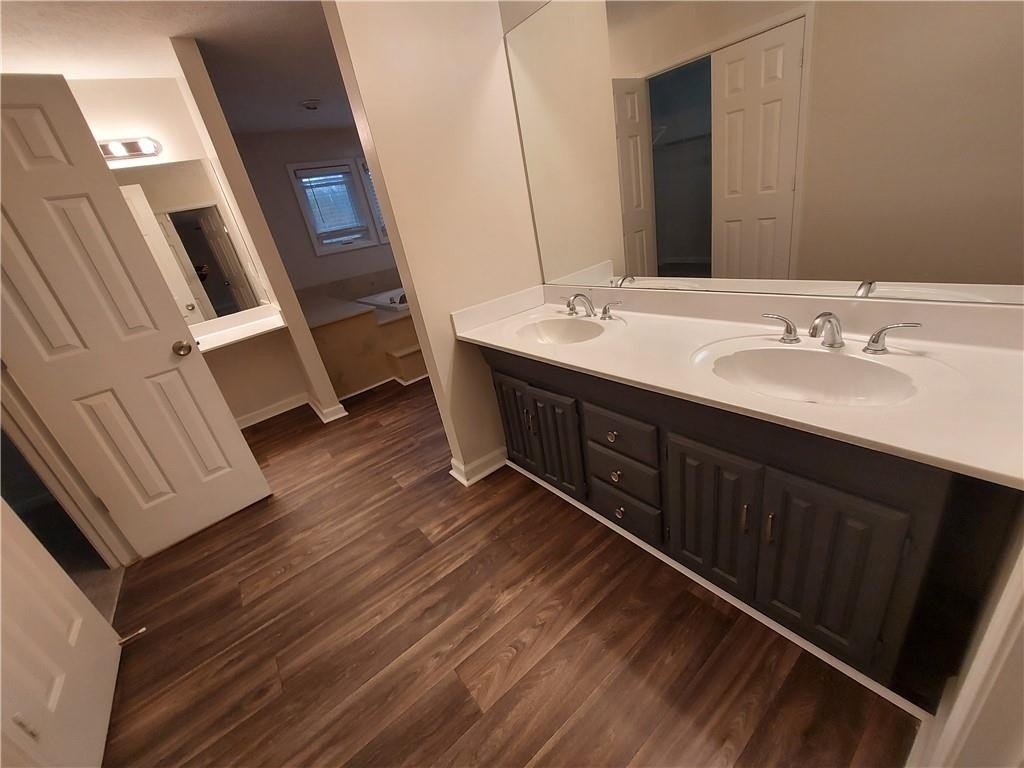 4837 Castlewood Drive Sw - Photo 28