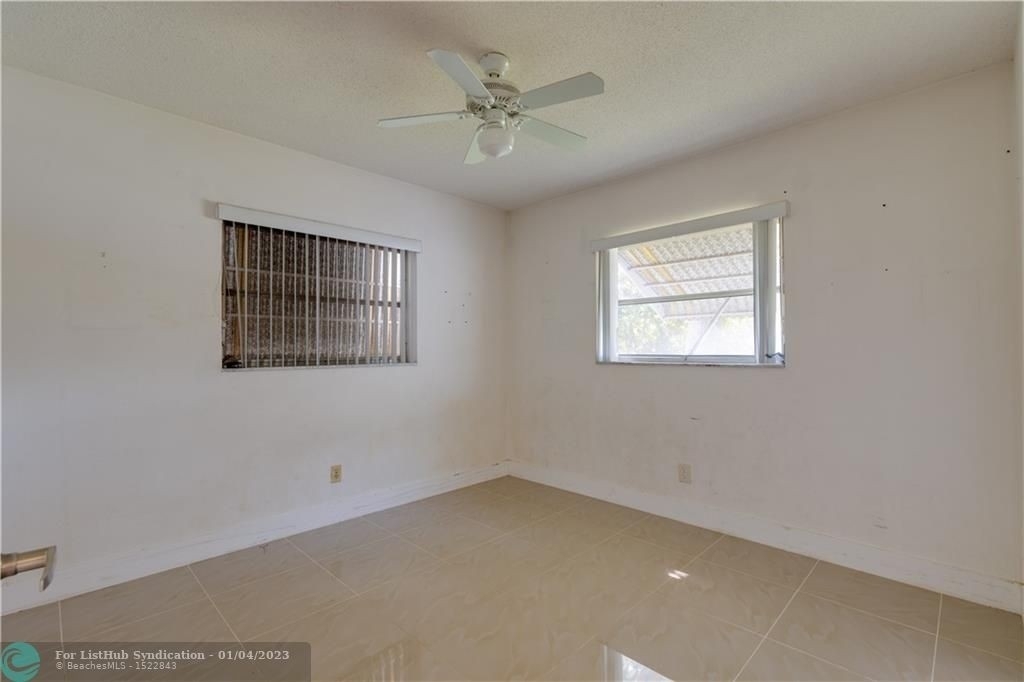 5010 Nw 42nd St - Photo 11
