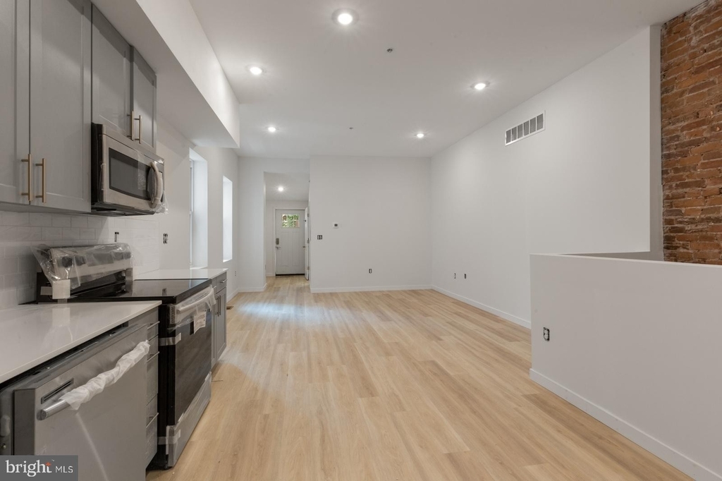 223 S 45th Street - Photo 12