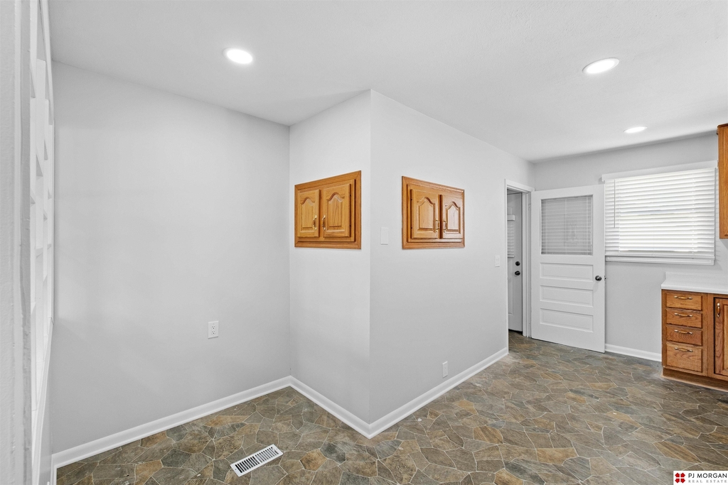 2818 5th Avenue - Photo 6