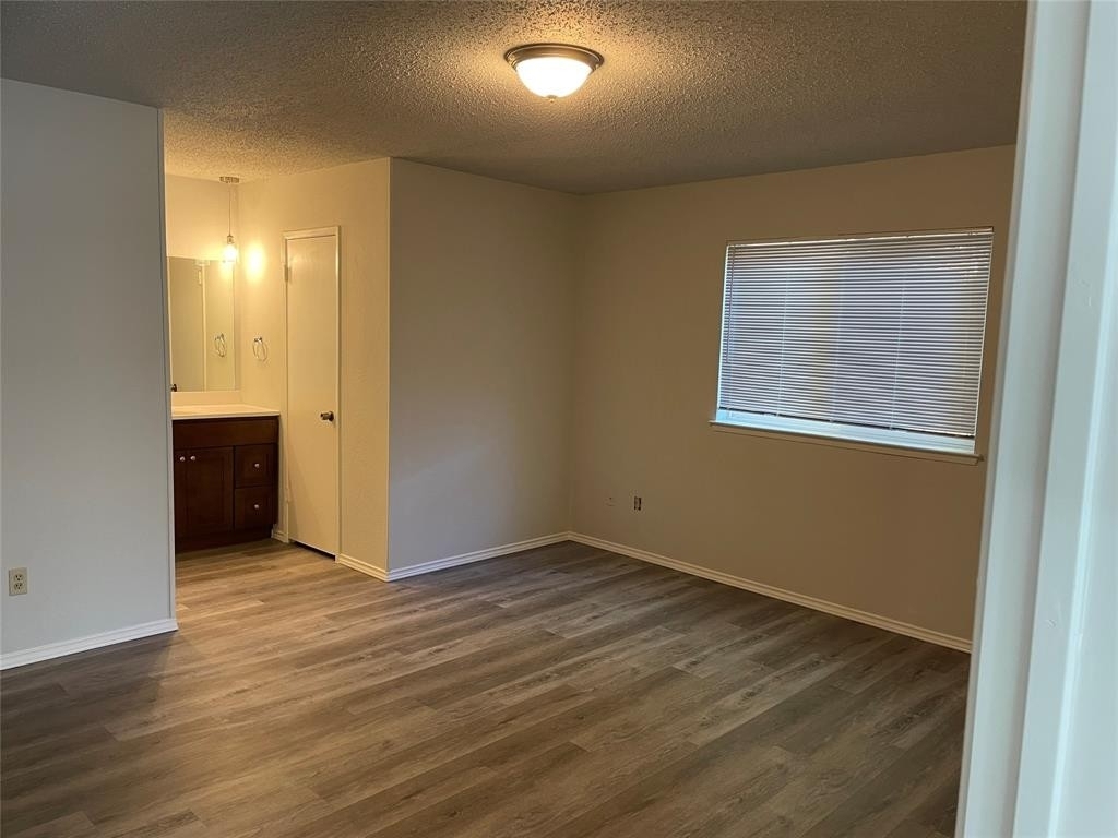 2921 Village Crest Circle - Photo 10