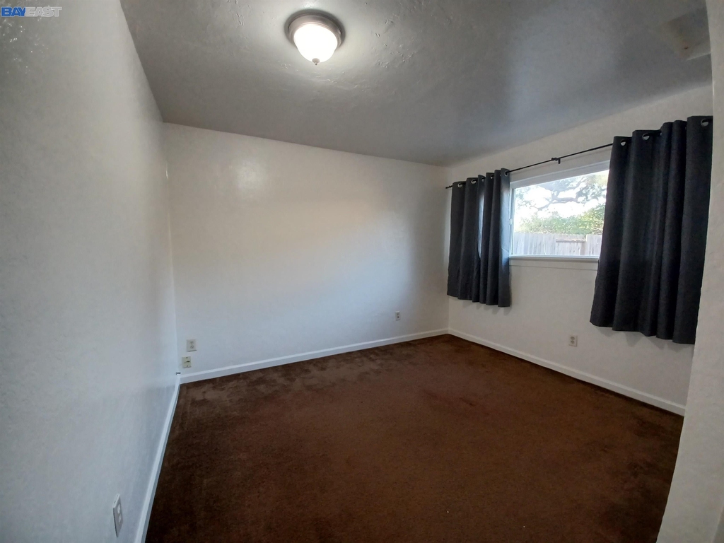 37861 Birch St - Photo 3