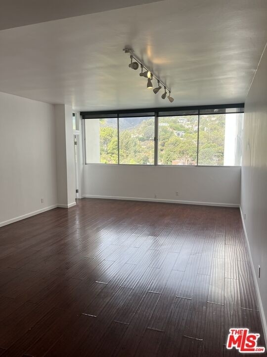 17350 Sunset Blvd - Photo 5