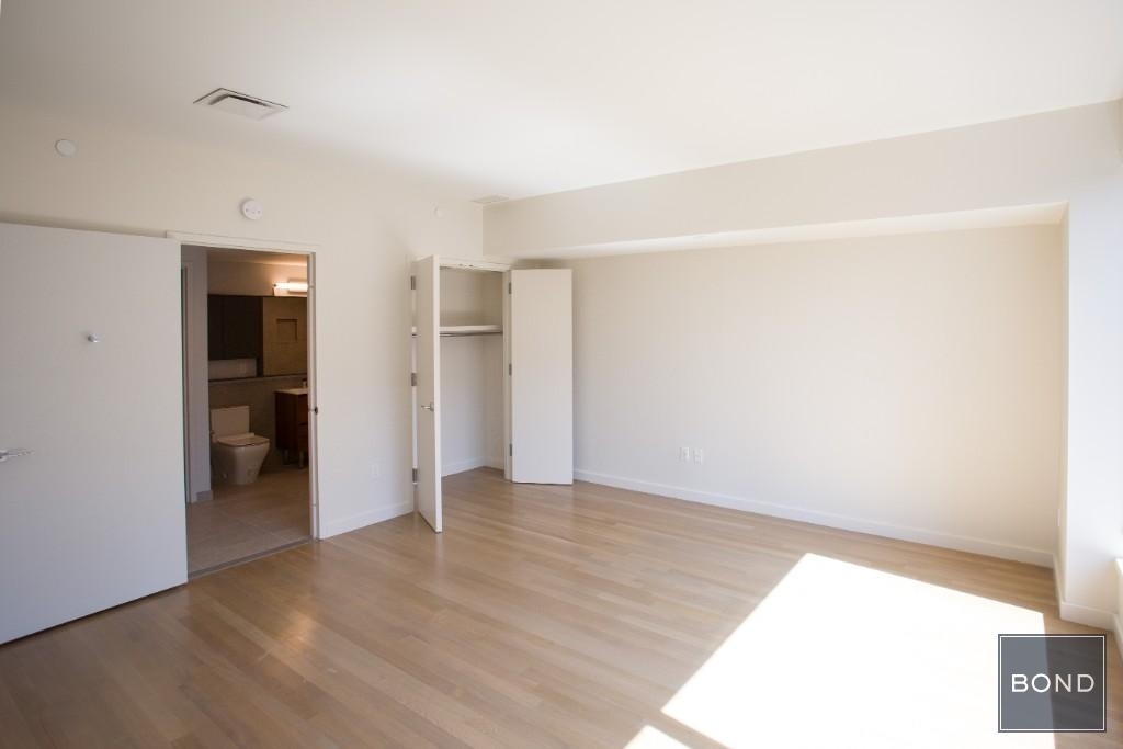 515 East 86th Street - Photo 6