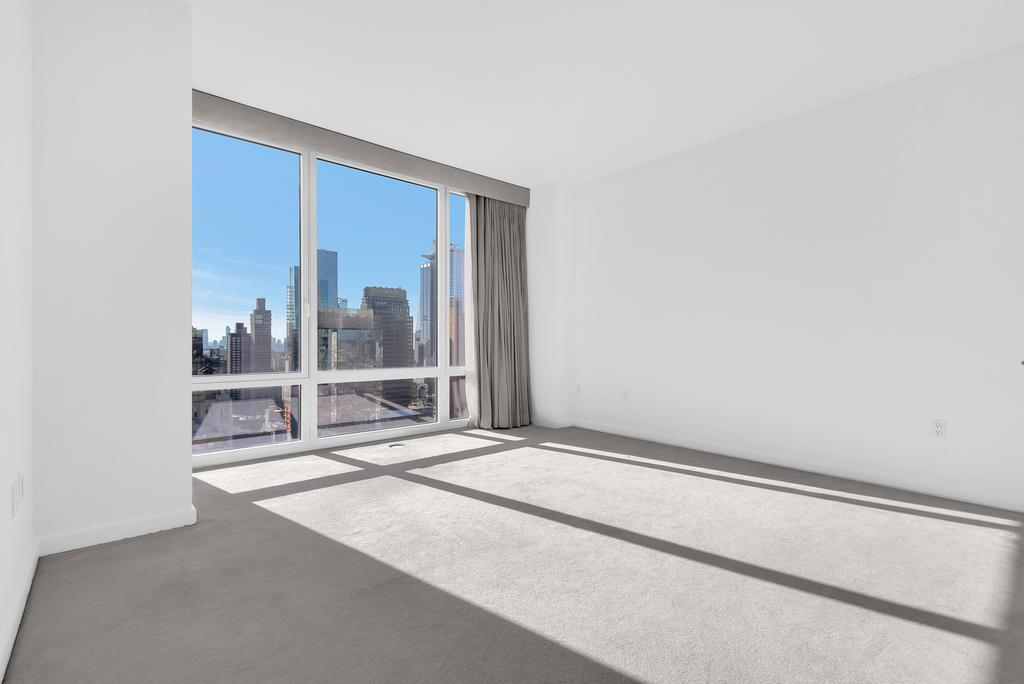 247 West 46th Street - Photo 8