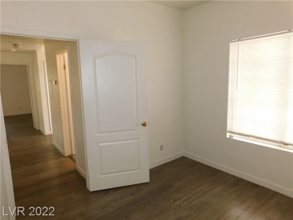 1900 North Torrey Pines Drive - Photo 23