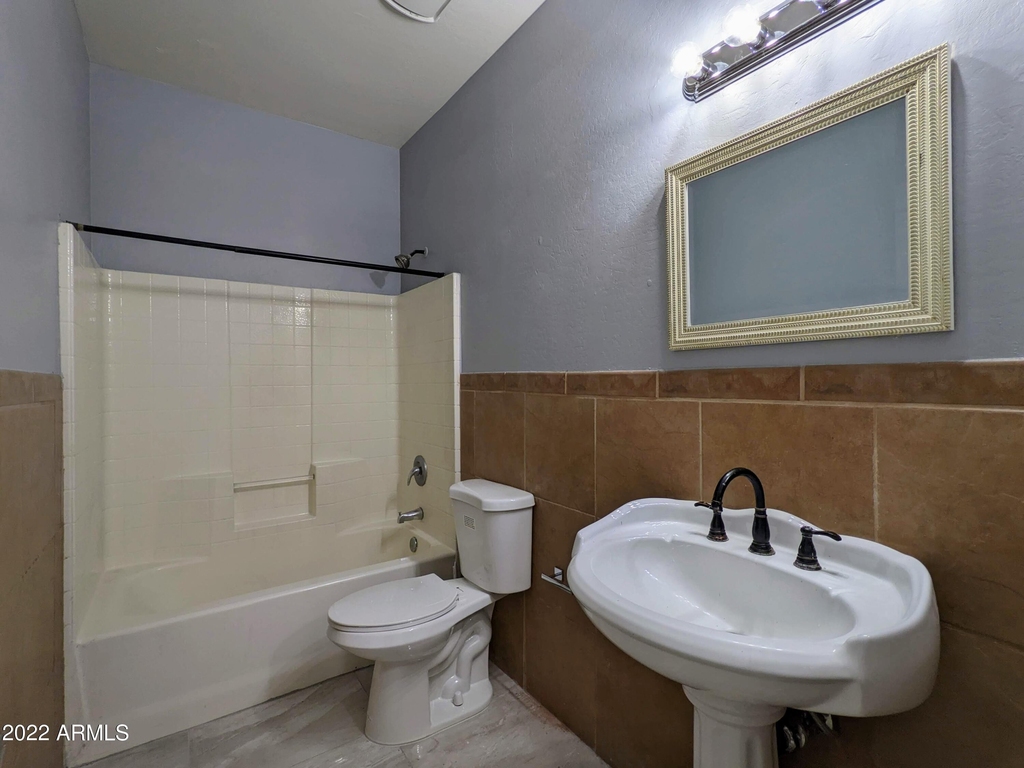 7620 W Northview Avenue - Photo 38